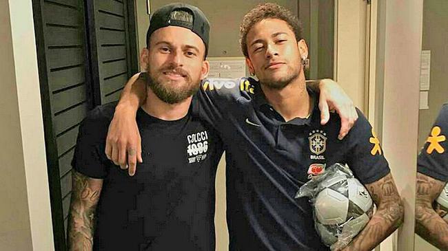 现以下特色 现以下特色