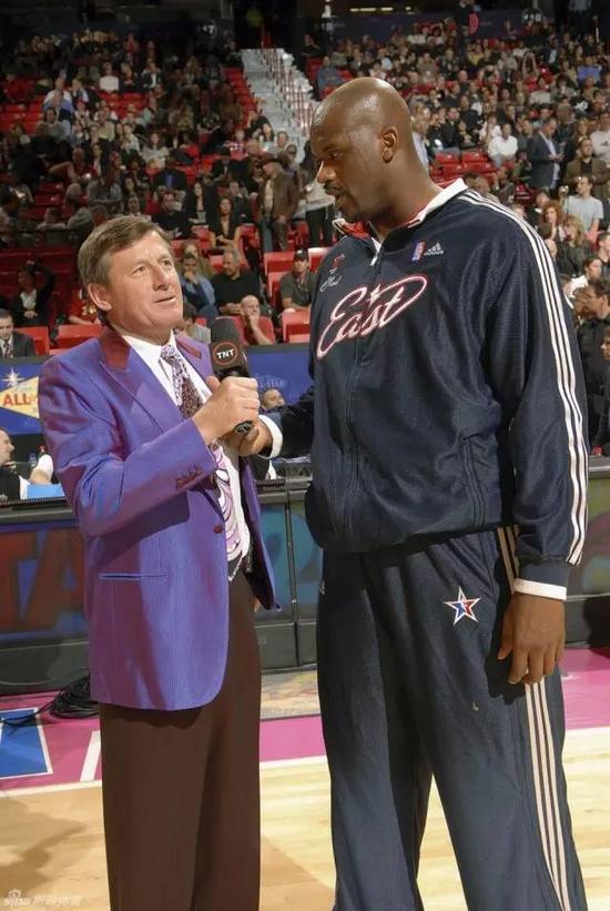 励用团队合 励用团队合